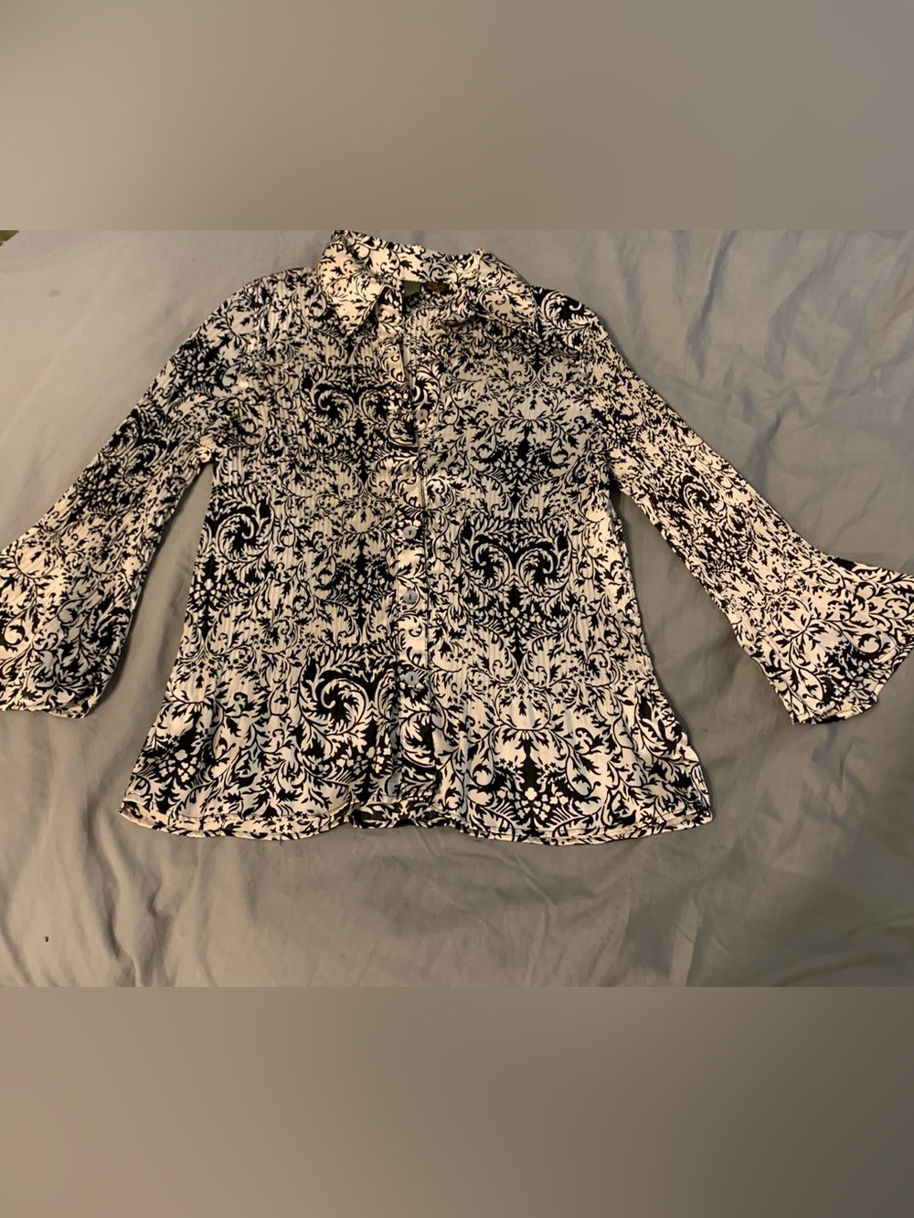 Black & White Floral Pattern Button-Front Women's Blazer